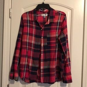 Classic Fit Women’s Button Down